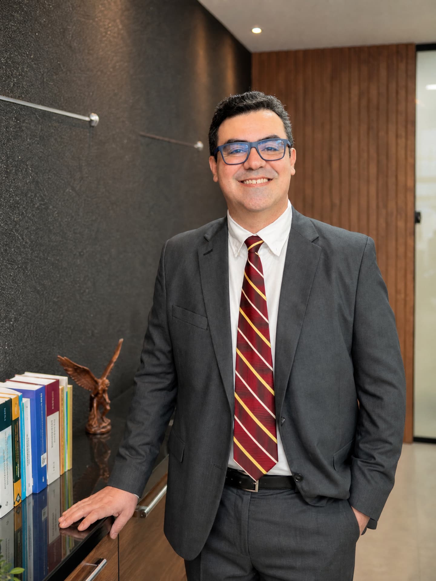 Dr. Fabio Torres, advogado atuante em Direito do Servidor Público